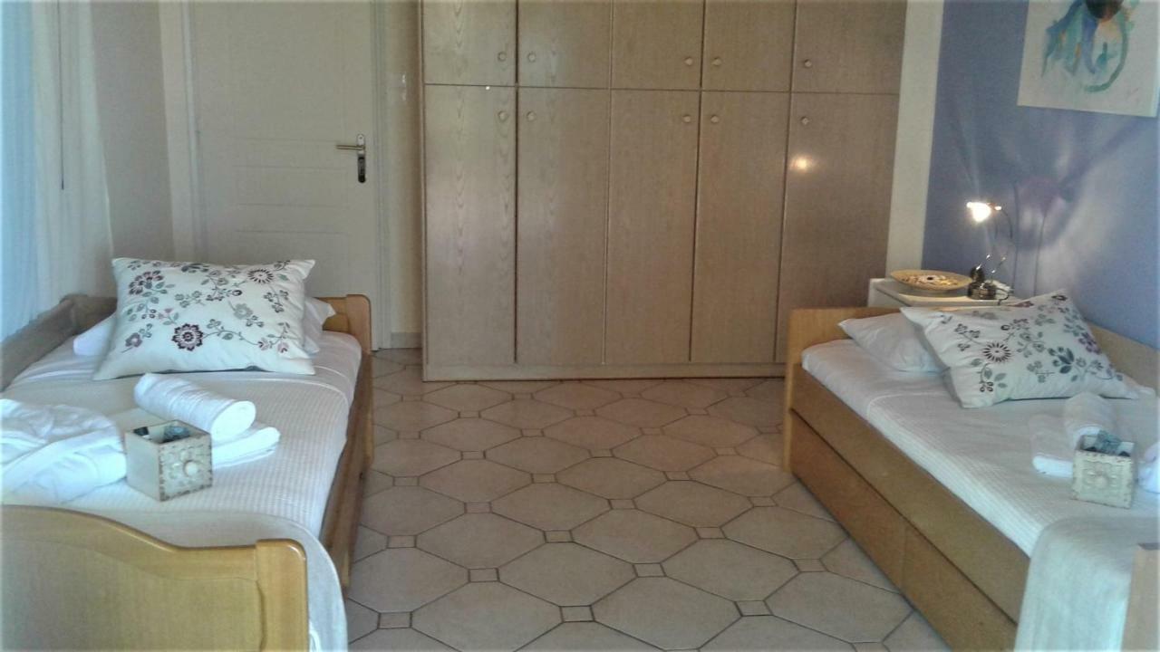 Villa "Eva" - Entire Beachfront Holiday Home - 4S Agia Marina  Luaran gambar
